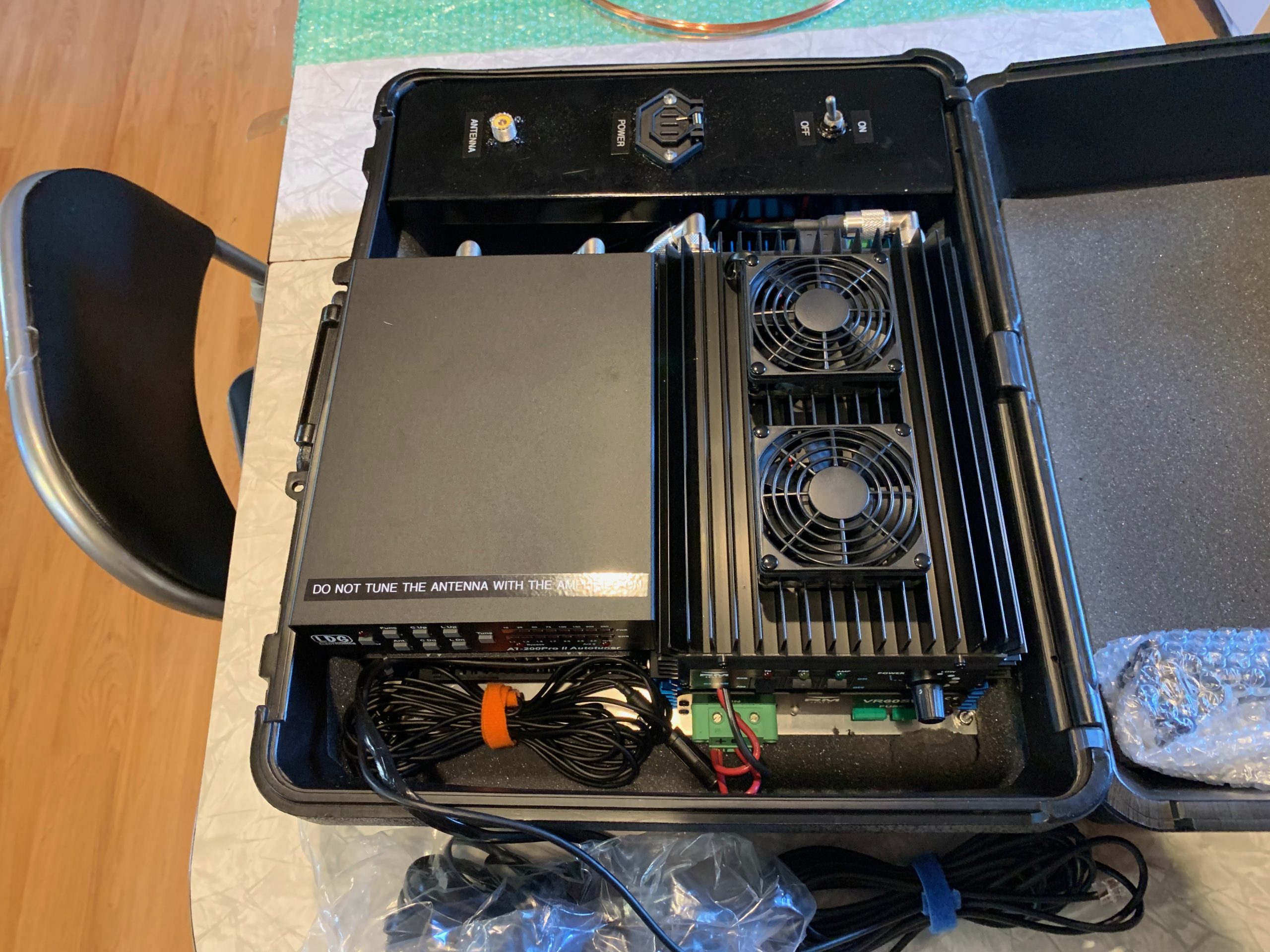 Single Portable HF Radio System with External Connections - Image 2